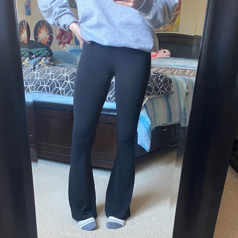 New Worn Once OFFLINE by Aerie XS Classic Black Flare Pants - Picture 3 of 4